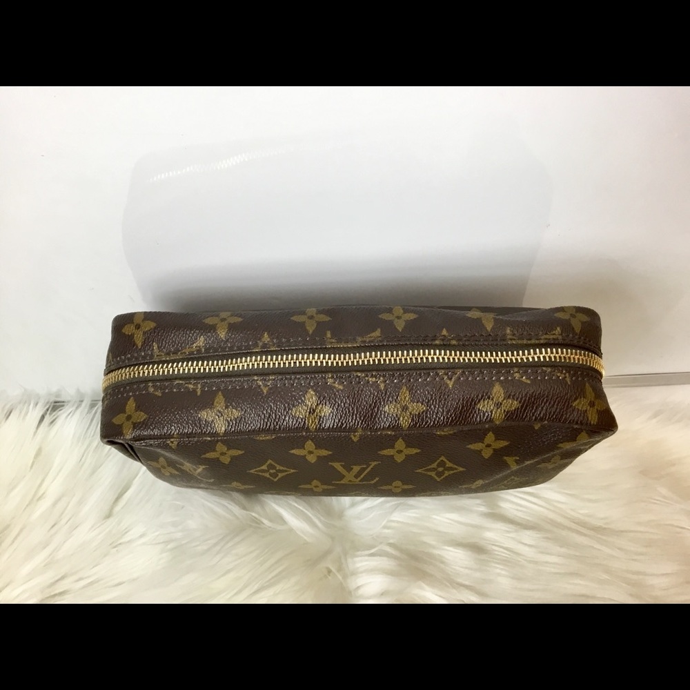 SOLD—100% Louis Vuitton 1989 Trousse Toilette 23 - Picture 5 of 8